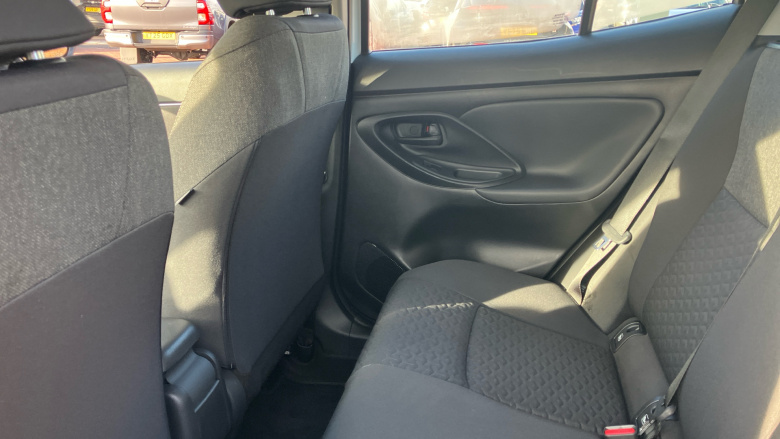 Toyota Yaris Cross 1.5 Hybrid Icon 5dr CVT Hybrid Estate